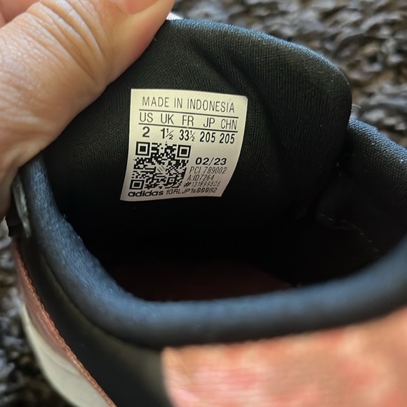 Adidas ‘Superstar’ Velcro kids sneakers - Picture 8 of 10